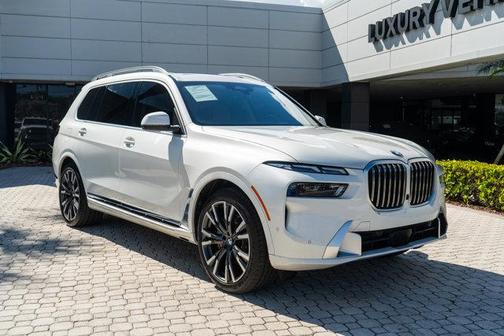 2023 BMW X7 xDrive40i