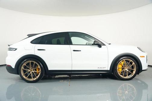 2024 Porsche Cayenne Turbo GT