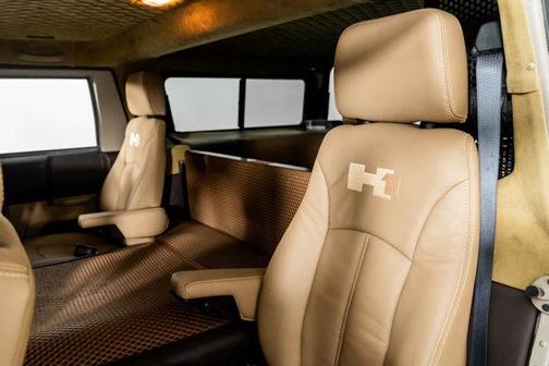 2003 Hummer H1 Enclosed