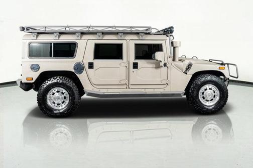 2003 Hummer H1 Enclosed