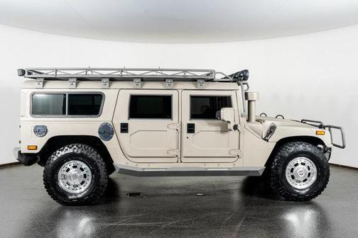 2003 Hummer H1 Enclosed