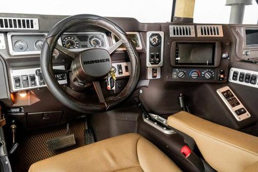 2003 Hummer H1 Enclosed