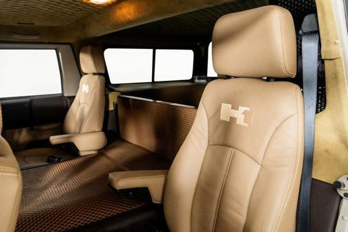 2003 Hummer H1 Enclosed