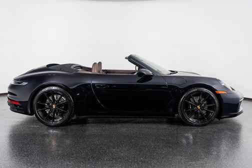 2024 Porsche 911 Carrera 4 GTS