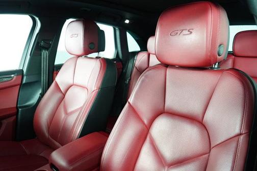 2024 Porsche Macan GTS