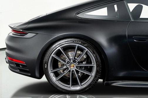 2021 Porsche 911 Carrera