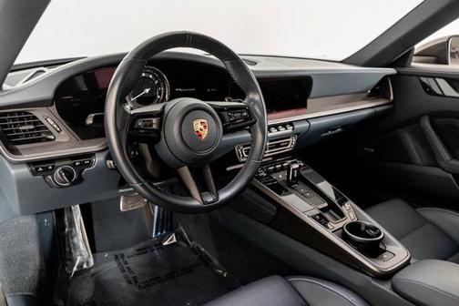 2021 Porsche 911 Carrera