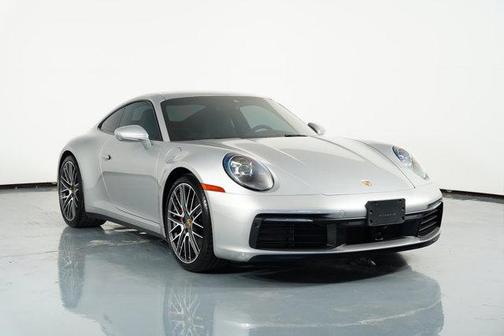 2022 Porsche 911 Carrera 4 GTS