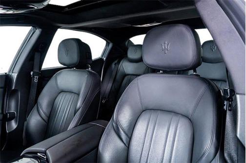 2022 Maserati Ghibli Modena