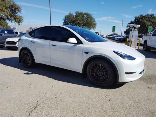 2023 Tesla Model Y Performance Dual Motor All-Wheel Drive