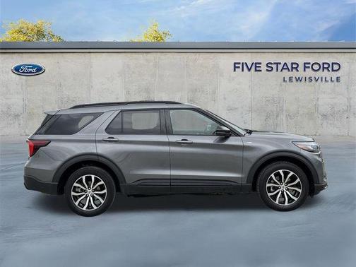 CARBONIZED GRAY METALLIC 2025 Ford Explorer ST-Line