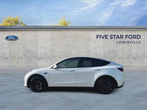 2022 Tesla Model Y Long Range Dual Motor All-Wheel Drive