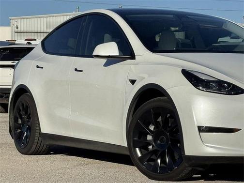 2023 Tesla Model Y Long Range Dual Motor All-Wheel Drive