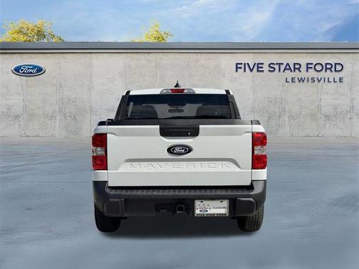 OXFORD WHITE 2025 Ford Maverick XLT