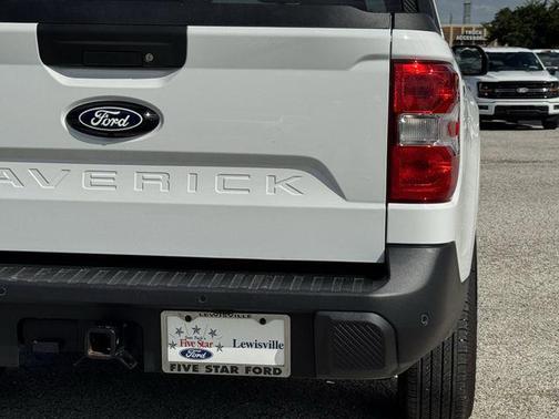 OXFORD WHITE 2025 Ford Maverick XLT