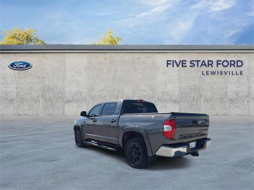 2017 Toyota Tundra SR5