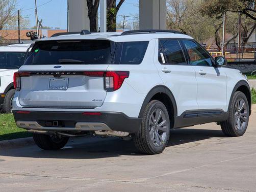 SPACE WHITE METALLIC 2026 Ford Explorer Active w/200A Pkg