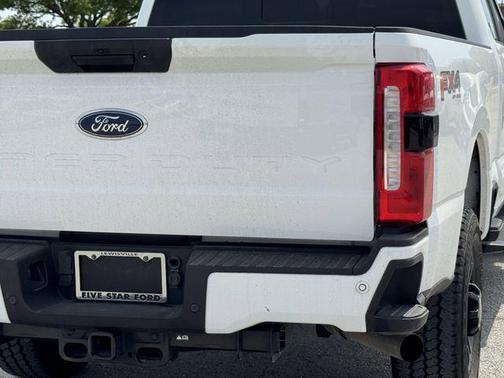 OXFORD WHITE 2024 Ford F-250 XL