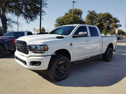 2020 RAM 2500 Lone Star Crew Cab 4X4 6'4' Box