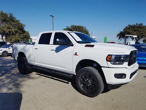 2020 RAM 2500 Lone Star Crew Cab 4X4 6'4' Box