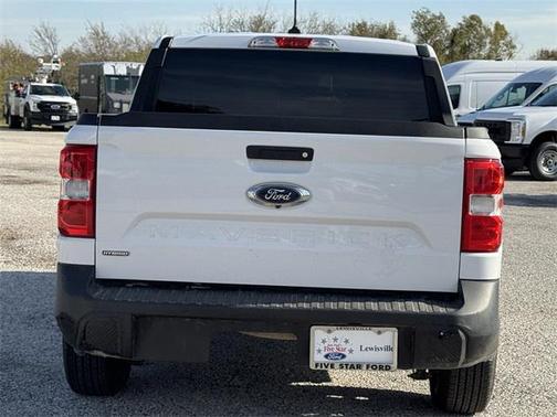 2022 Ford Maverick XL