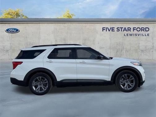 STAR WHITE MET TRI-COAT 2022 Ford Explorer XLT
