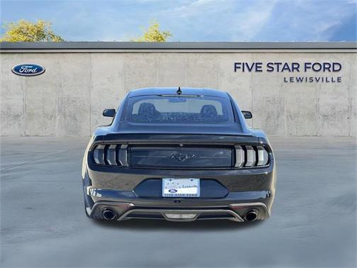 2020 Ford Mustang EcoBoost