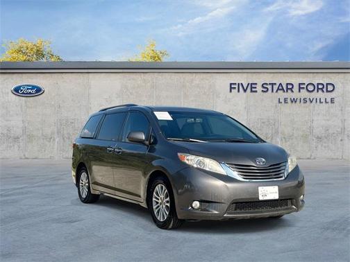 2017 Toyota Sienna XLE Premium