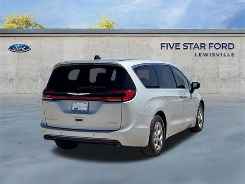 2024 Chrysler Pacifica Limited