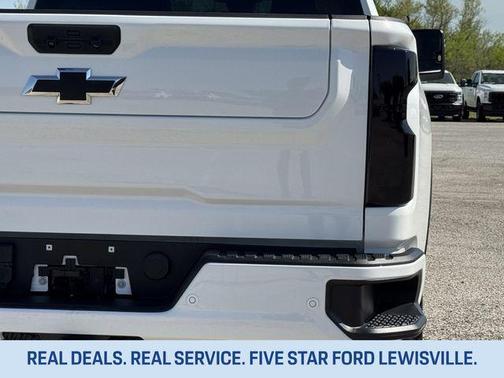 Summit White 2024 Chevrolet Silverado 2500 LTZ