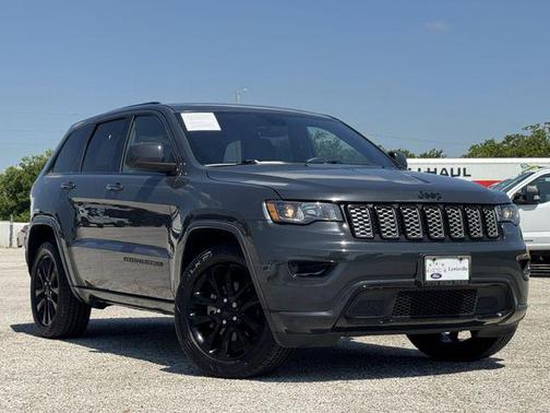Rhino Clearcoat 2017 Jeep Grand Cherokee Altitude