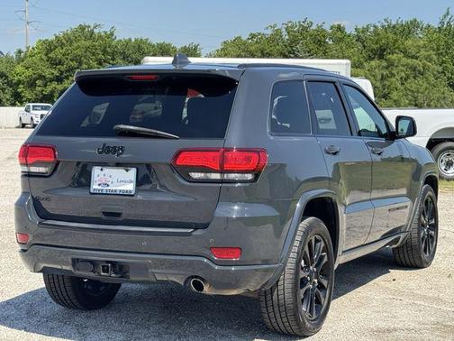 Rhino Clearcoat 2017 Jeep Grand Cherokee Altitude