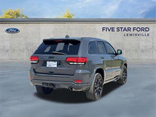 Rhino Clearcoat 2017 Jeep Grand Cherokee Altitude