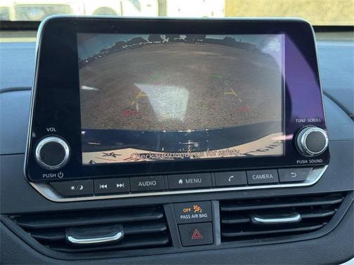 2020 Nissan Altima SR FWD