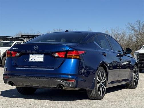 2020 Nissan Altima SR FWD