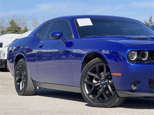 2022 Dodge Challenger SXT