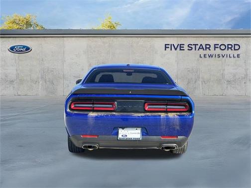 2022 Dodge Challenger SXT