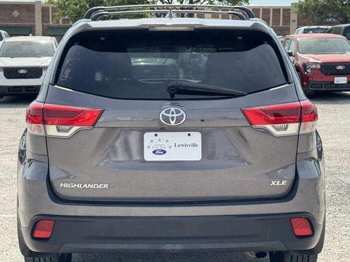Predawn Gray Mica 2017 Toyota Highlander XLE