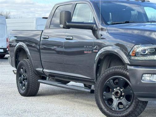 2018 RAM 2500 Laramie Crew Cab 4x4 6'4' Box