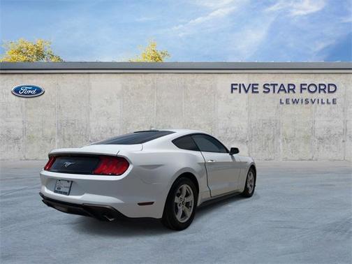 2021 Ford Mustang EcoBoost