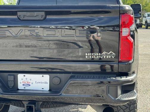 Black 2021 Chevrolet Silverado 2500 High Country