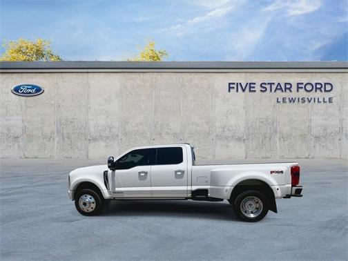 2023 Ford F-450 Platinum