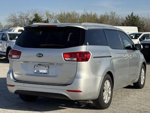 2017 Kia Sedona LX