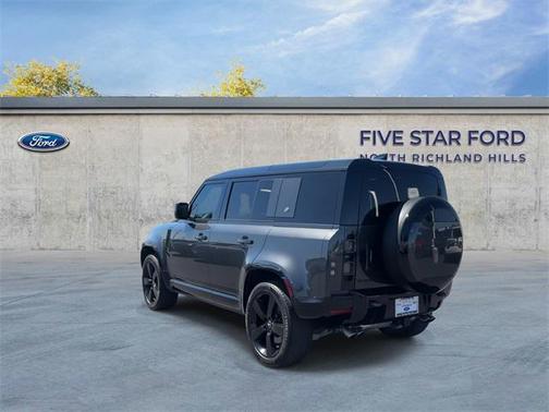 2023 Land Rover Defender 110 V8