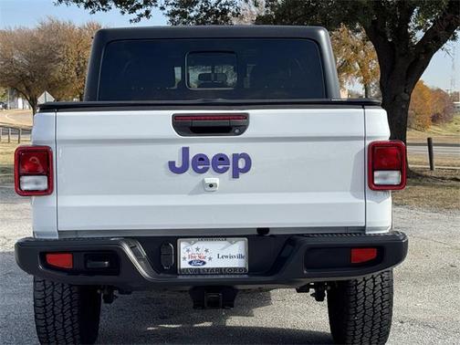 2022 Jeep Gladiator Willys 4x4