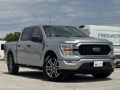 ICONIC SILVER METALLIC 2022 Ford F-150 XL