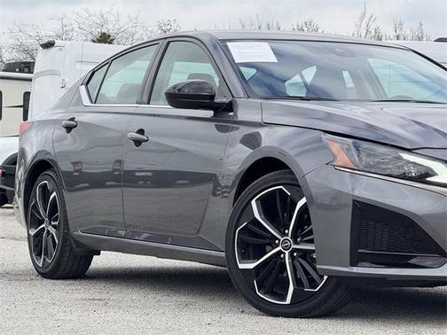 2025 Nissan Altima SR FWD