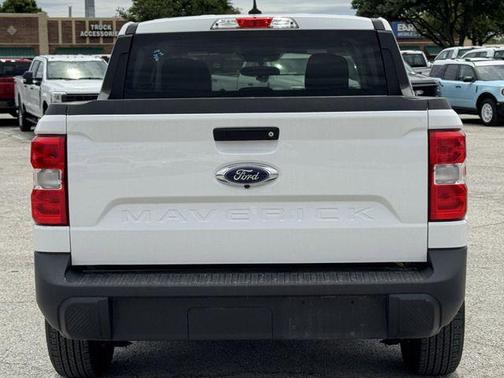 OXFORD WHITE 2024 Ford Maverick XLT