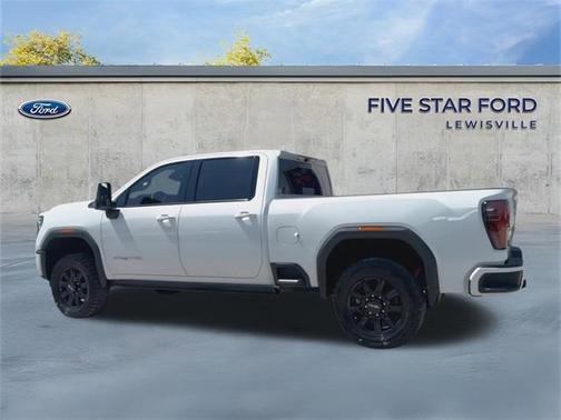 2024 GMC Sierra 2500 AT4