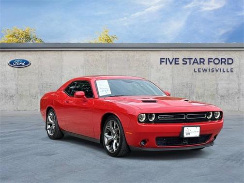 2015 Dodge Challenger SXT Plus